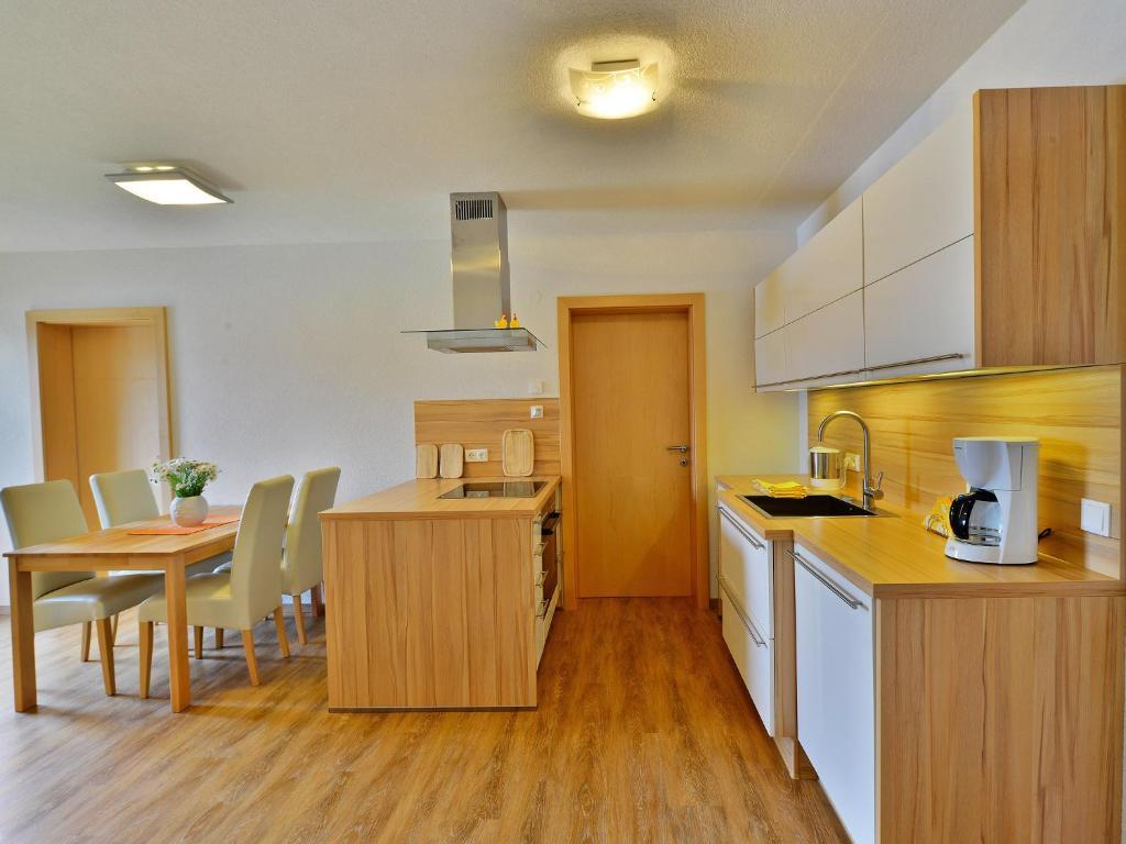 Fruehstueckspension Goetzfried-Hof Millstatt Szoba fotó